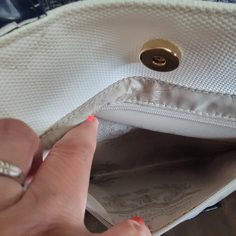 Brighton Corniche Tote - Picture 10 of 14